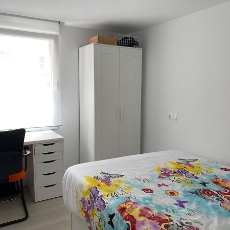 Апартаменты Marisol Apartament Сантьяго-де-Компостела Экстерьер фото
